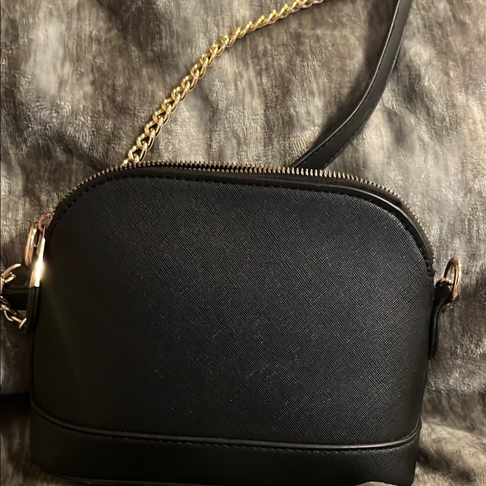 Elegant Black Crossbody Bag